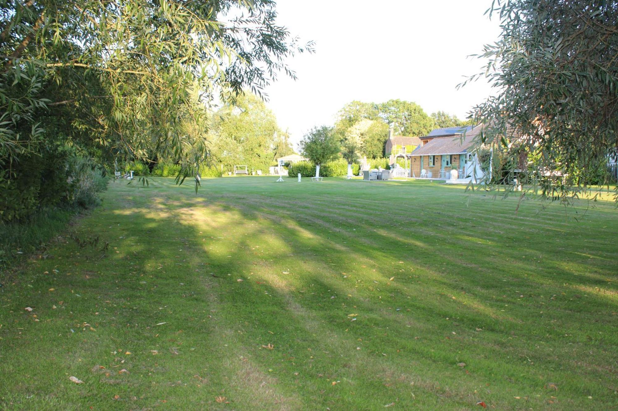 The Willowford Milton Keynes Zewnętrze zdjęcie